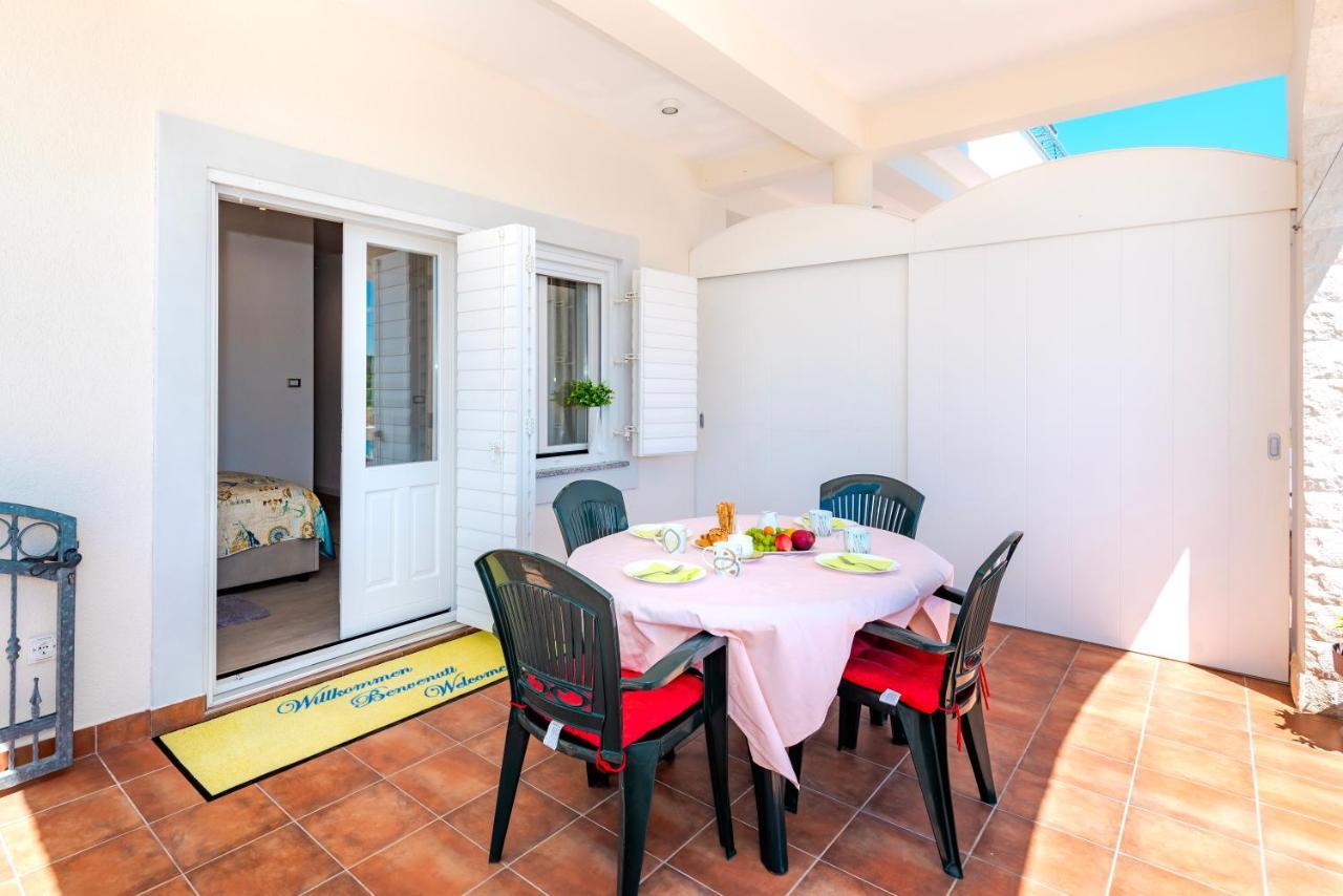 Apartment Bilice Beach Luaran gambar