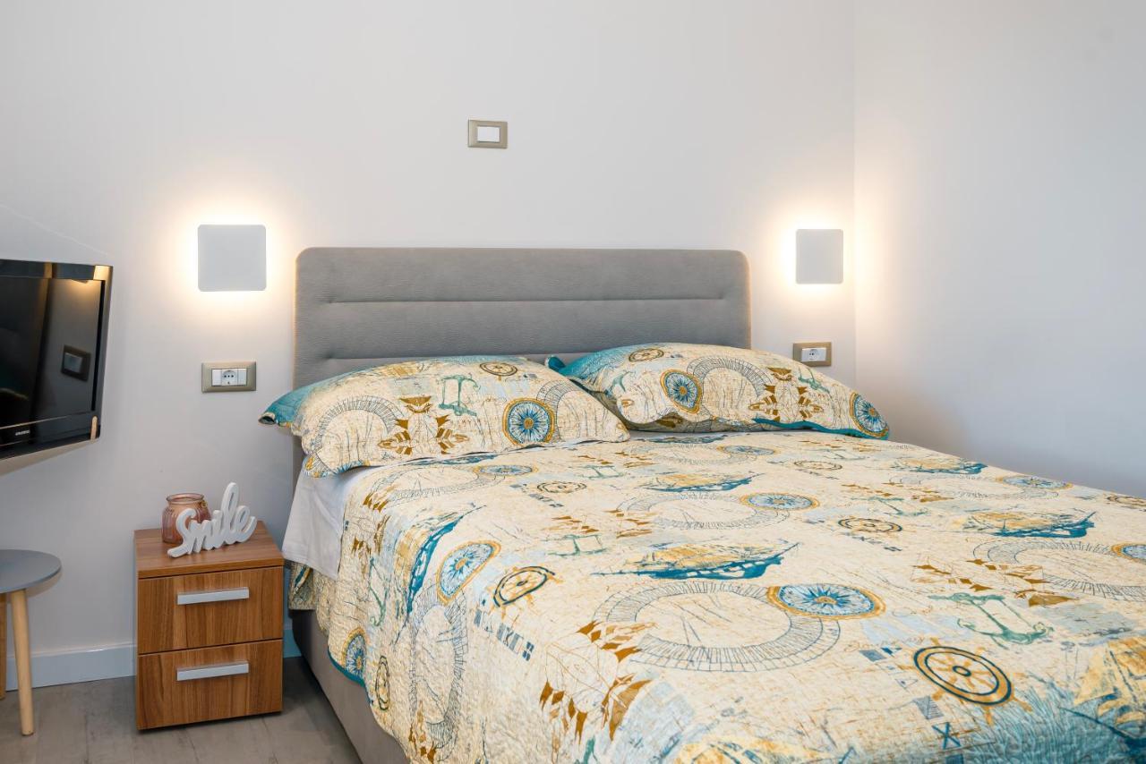 Apartment Bilice Beach Luaran gambar