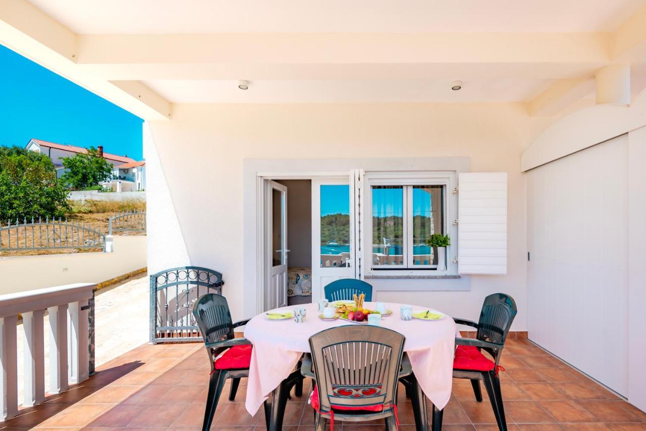 Apartment Bilice Beach Luaran gambar