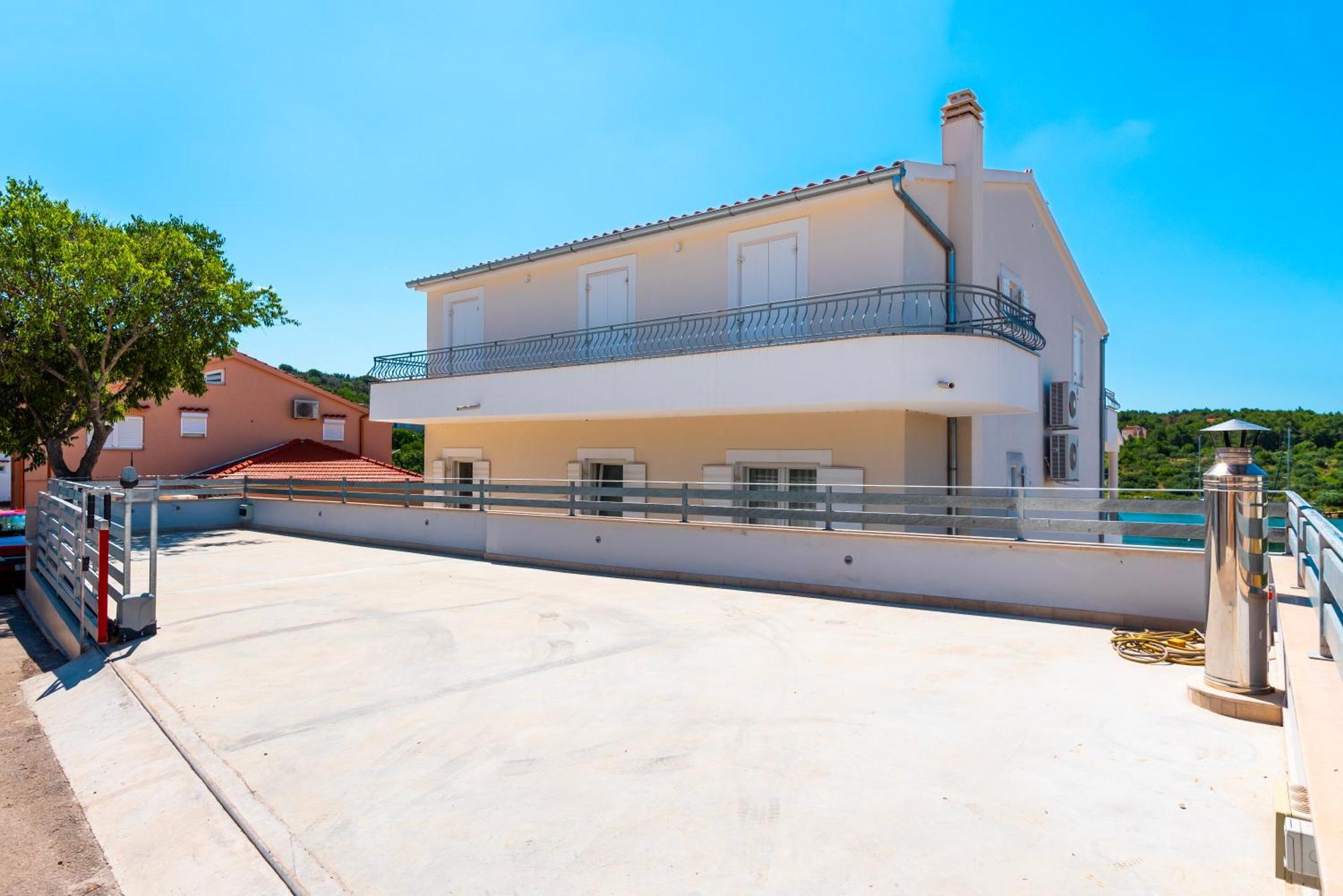 Apartment Bilice Beach Luaran gambar