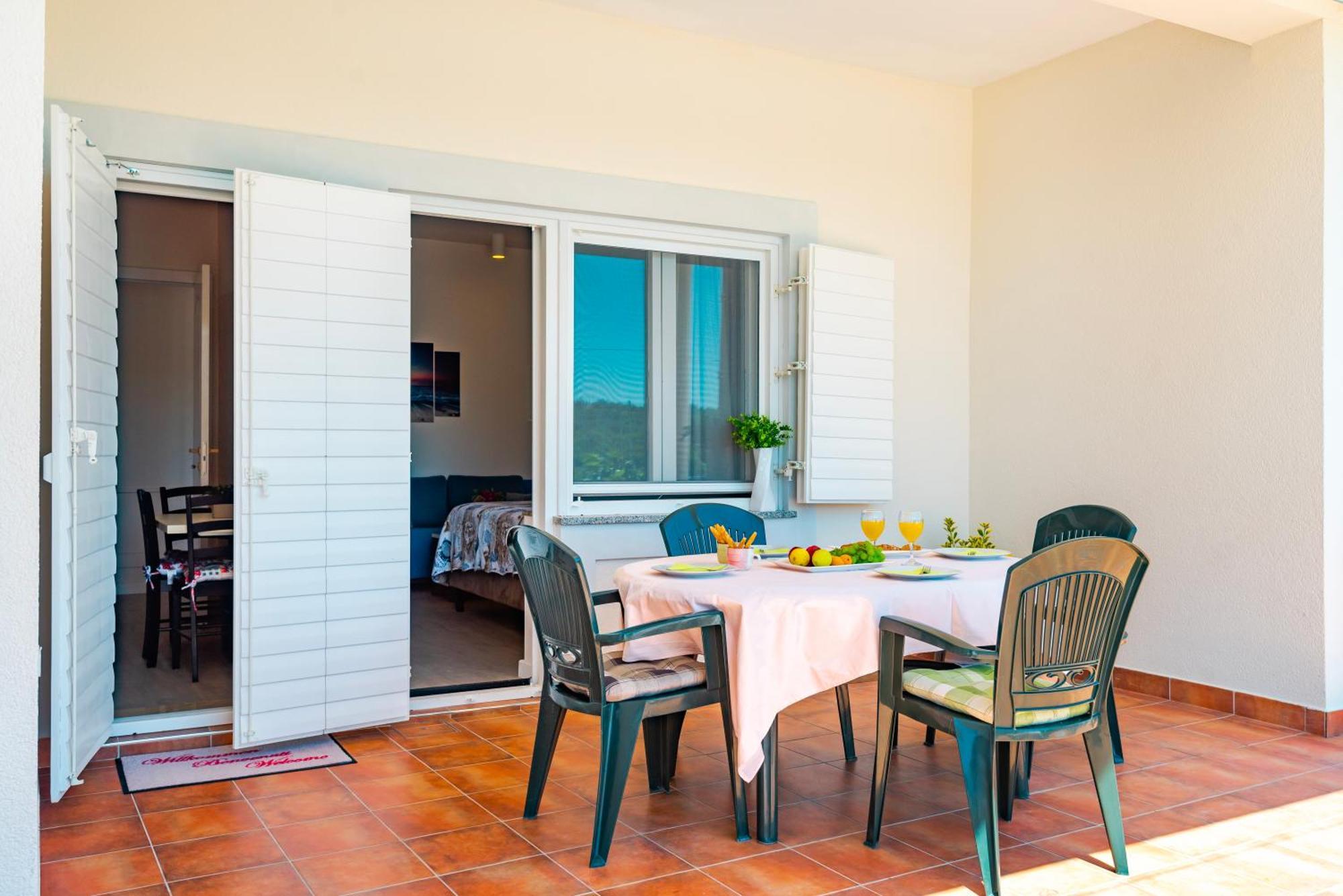 Apartment Bilice Beach Luaran gambar